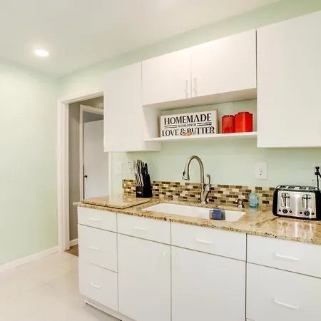 Cozy Shenandoah Home Less Than 2 Mi To The Woodlands Mall! Exterior photo