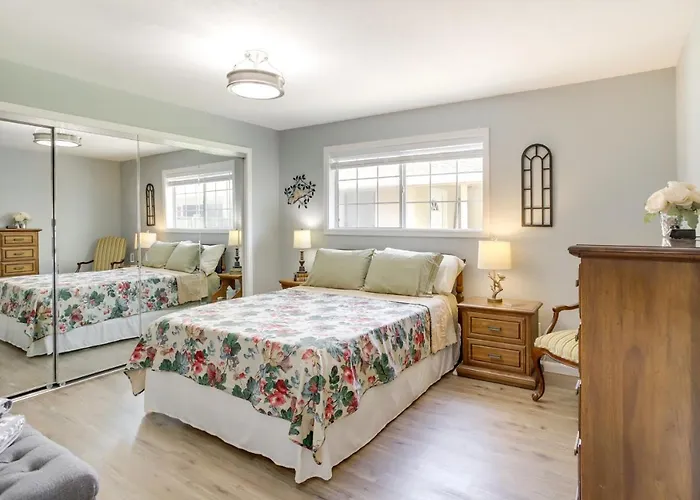 Cozy Shenandoah Home Less Than 2 Mi To The Woodlands Mall!
